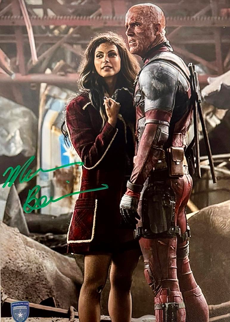 Morena Baccarin Signed 11x14 Photo (Deadpool) - Official Pix